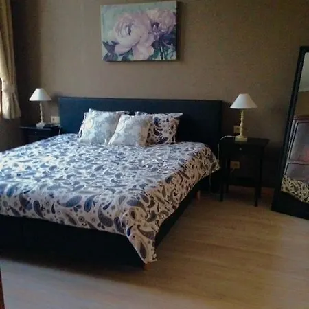 Le Notaire Бомаль