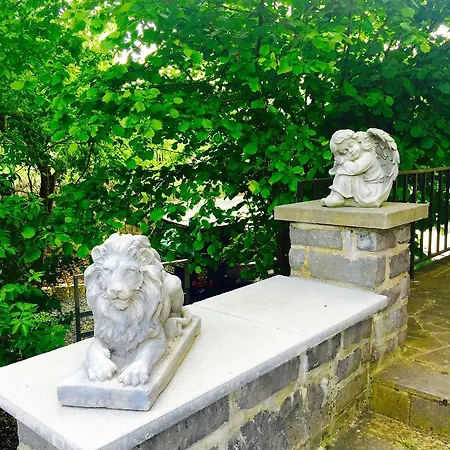 Le Notaire Бомаль