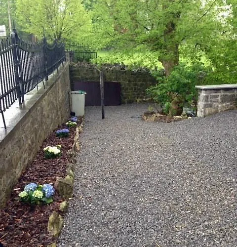 Le Notaire Bed & Breakfast Bomal